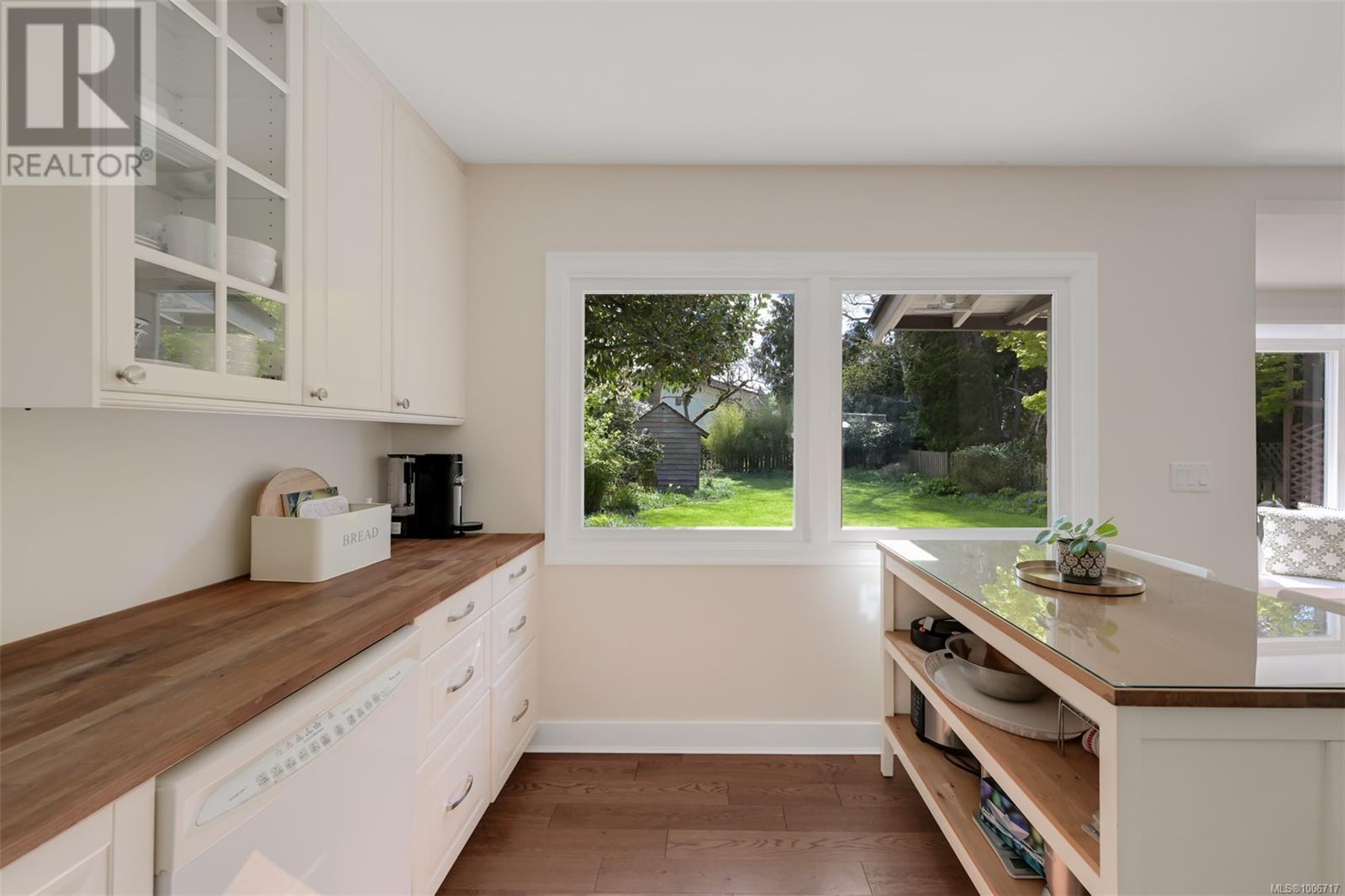 Photo 13 of 1445 Hamley St, Victoria BC