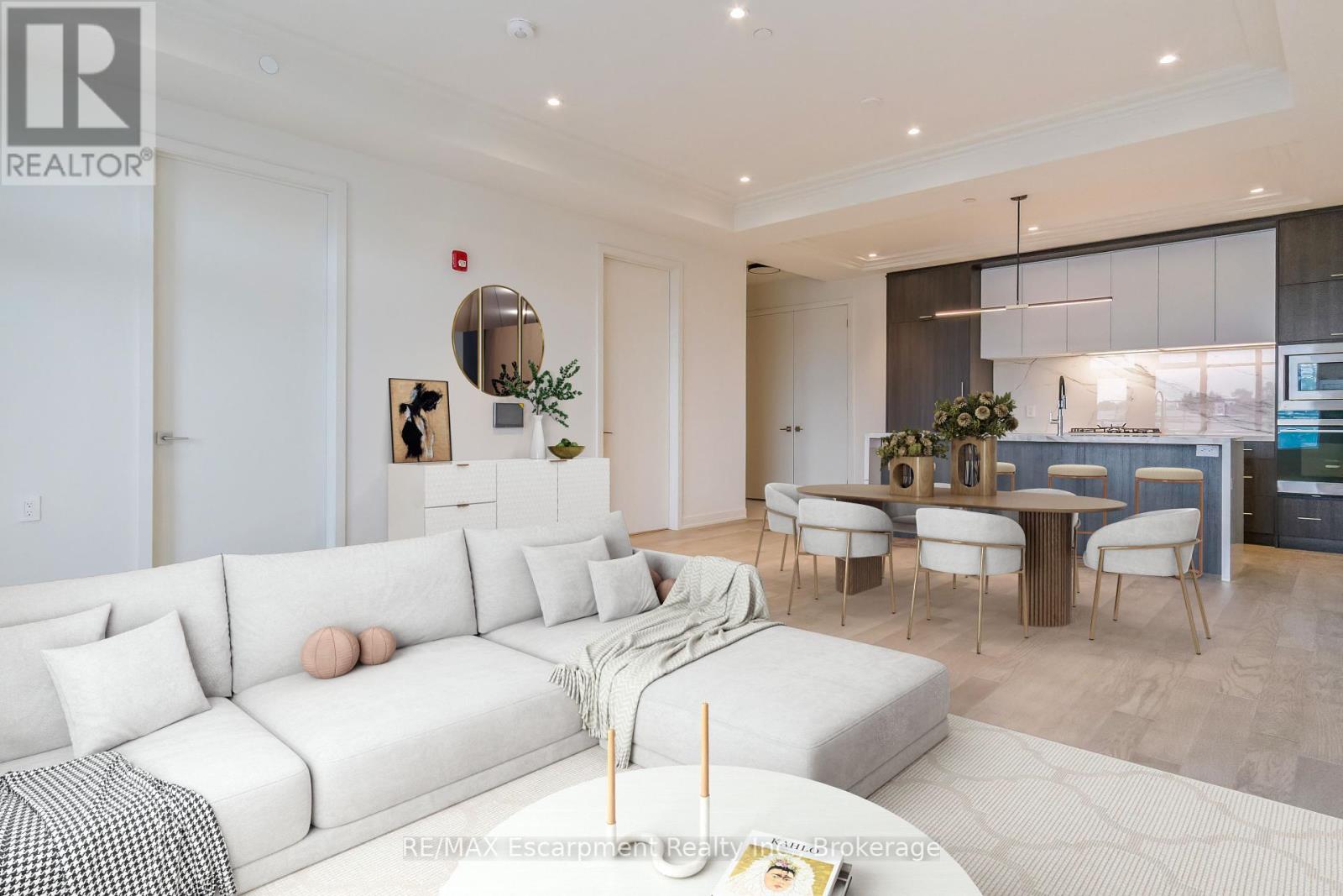 Photo 1 of 304 123 Maurice Drive, Oakville ON