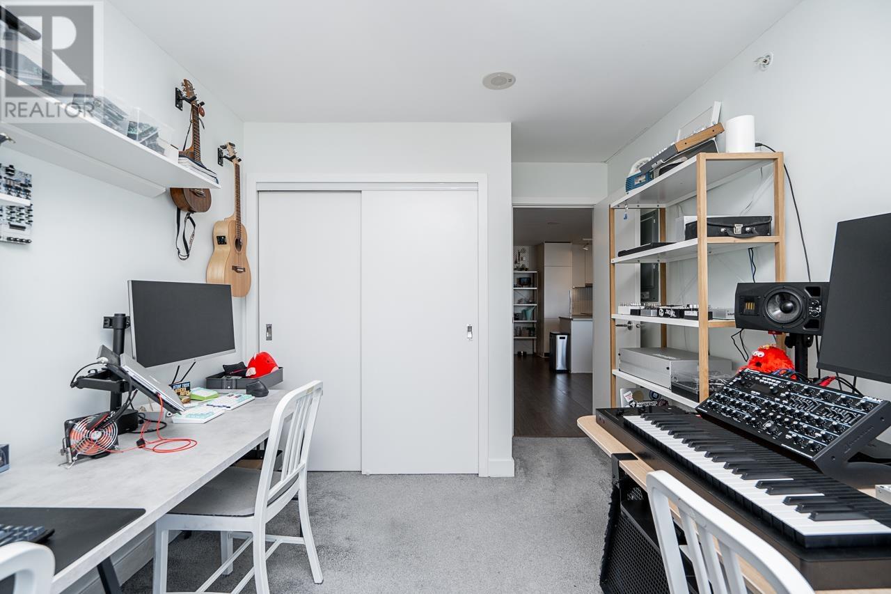 Photo 14 of 1012 668 Columbia Street, New Westminster BC