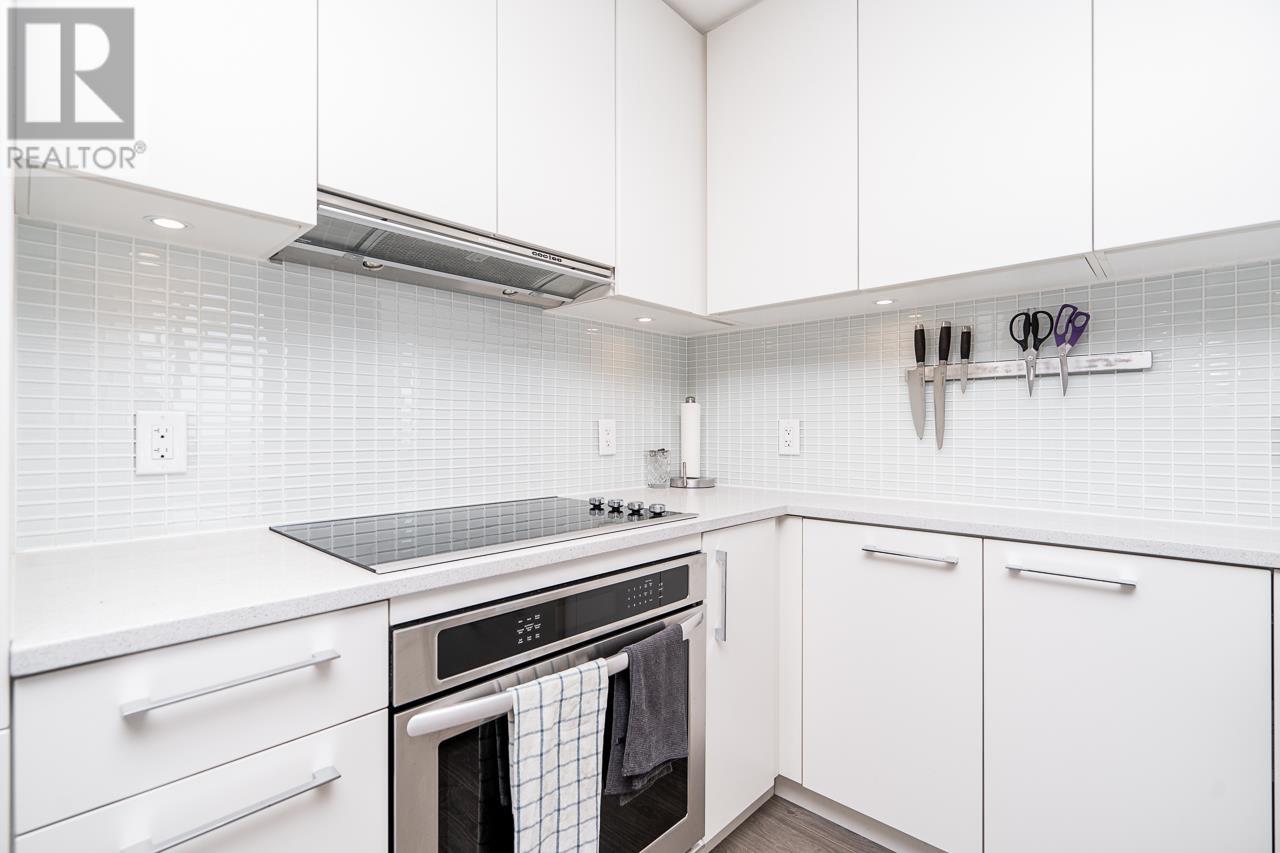 Photo 7 of 1012 668 Columbia Street, New Westminster BC