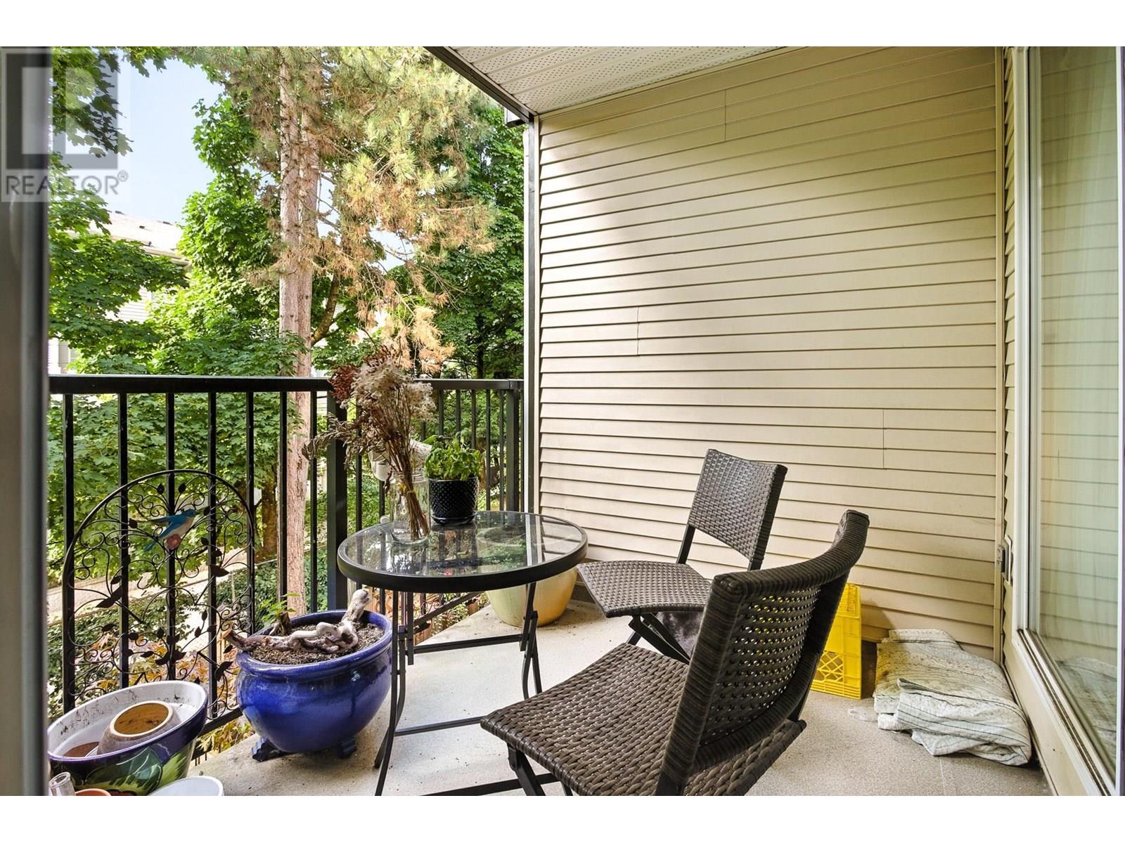 Photo 18 of 209 2401 Hawthorne Avenue, Port Coquitlam BC