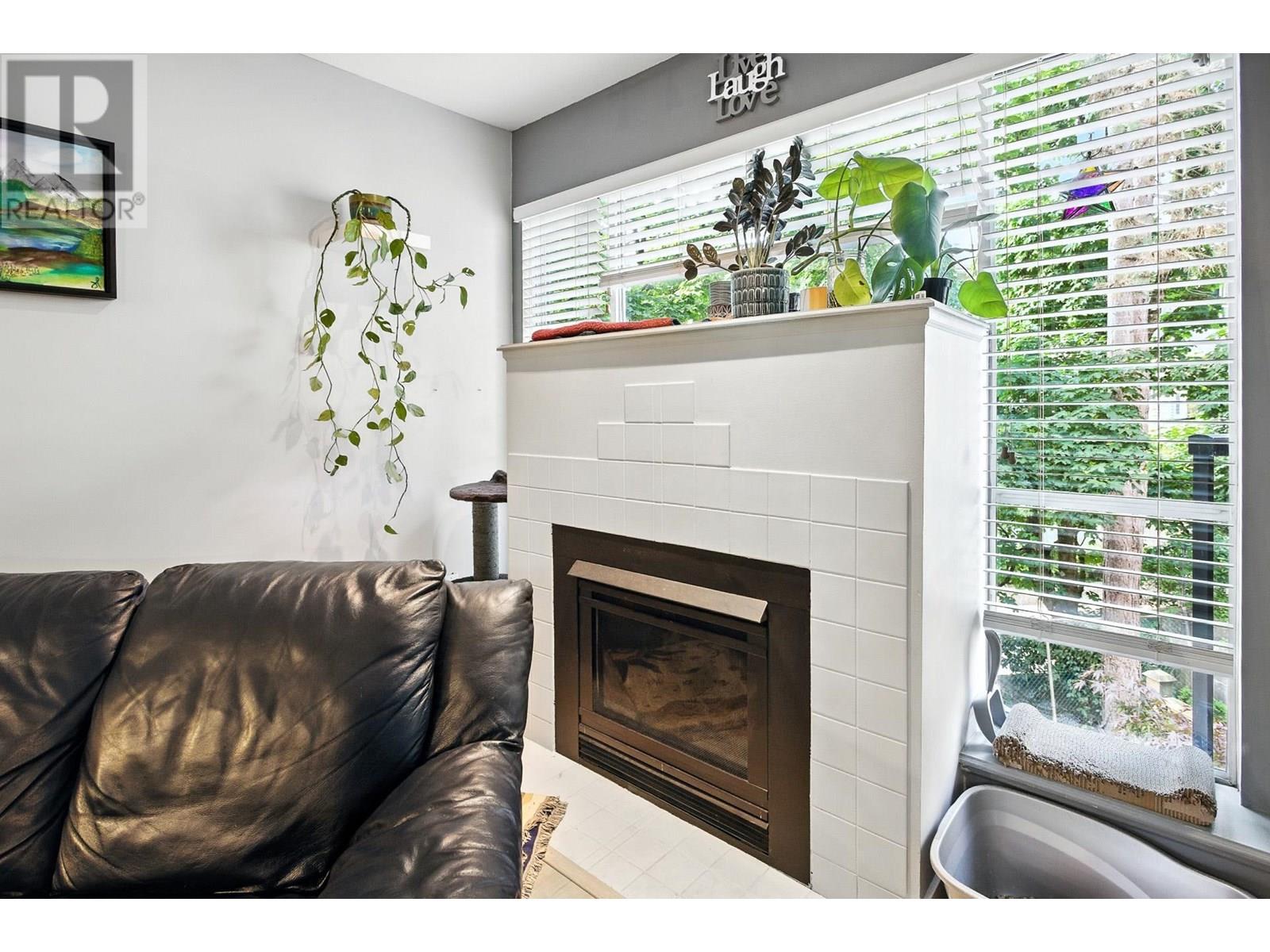 Photo 7 of 209 2401 Hawthorne Avenue, Port Coquitlam BC