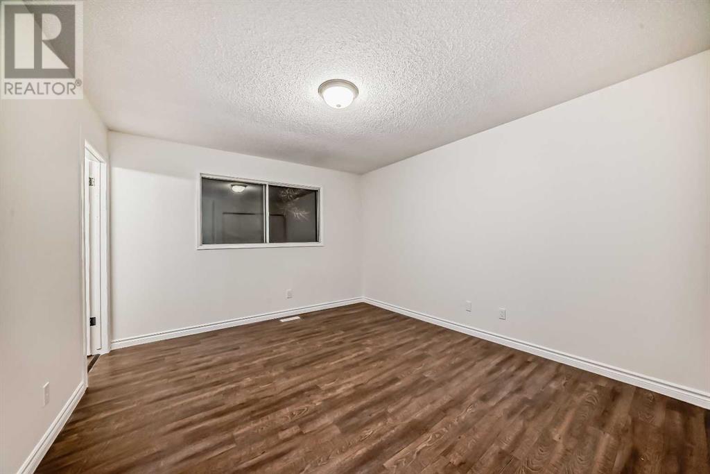 Single Family House 4 Level for Sale in  Whiteview Road NE Whitehorn Calgary 