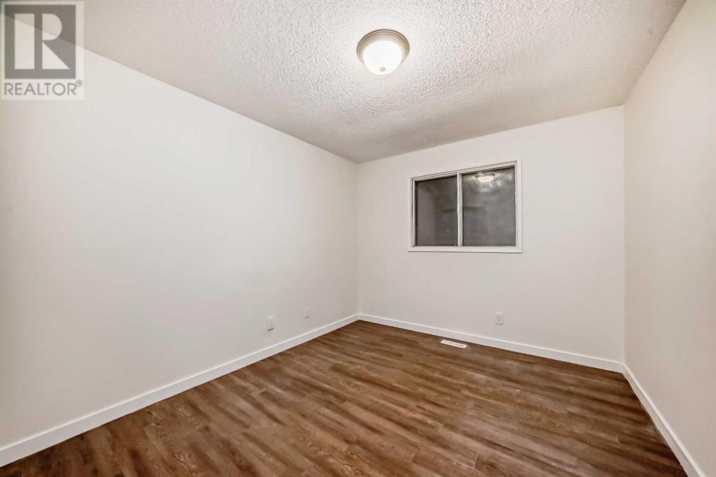 Single Family House 4 Level for Sale in  Whiteview Road NE Whitehorn Calgary 