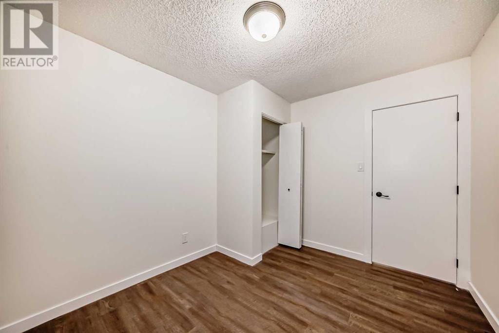 Single Family House 4 Level for Sale in  Whiteview Road NE Whitehorn Calgary 