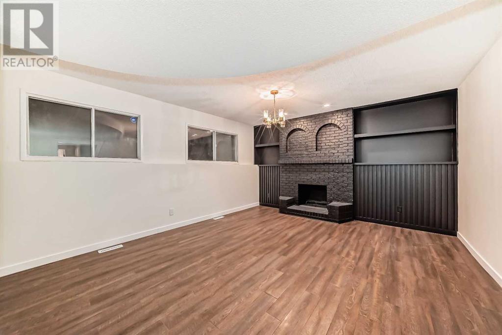 Single Family House 4 Level for Sale in  Whiteview Road NE Whitehorn Calgary 