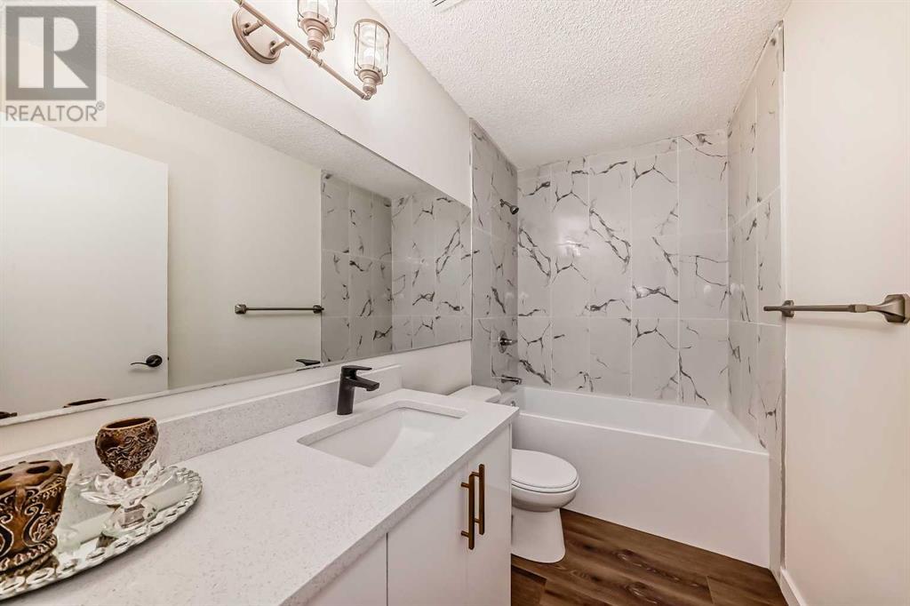 Single Family House 4 Level for Sale in  Whiteview Road NE Whitehorn Calgary 