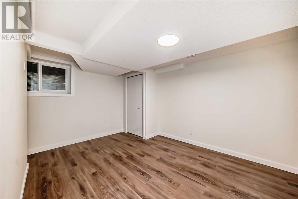 Single Family House 4 Level for Sale in  Whiteview Road NE Whitehorn Calgary 
