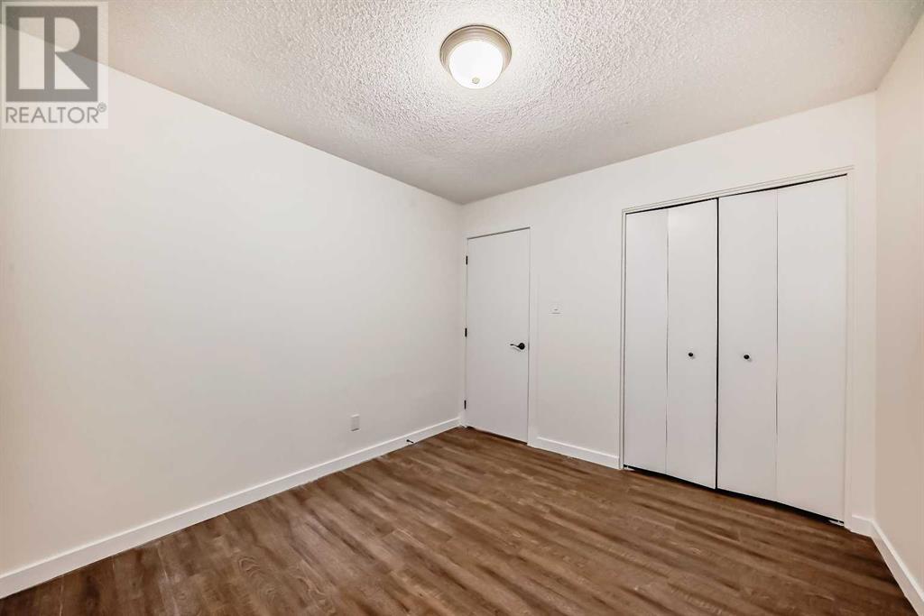 Single Family House 4 Level for Sale in  Whiteview Road NE Whitehorn Calgary 