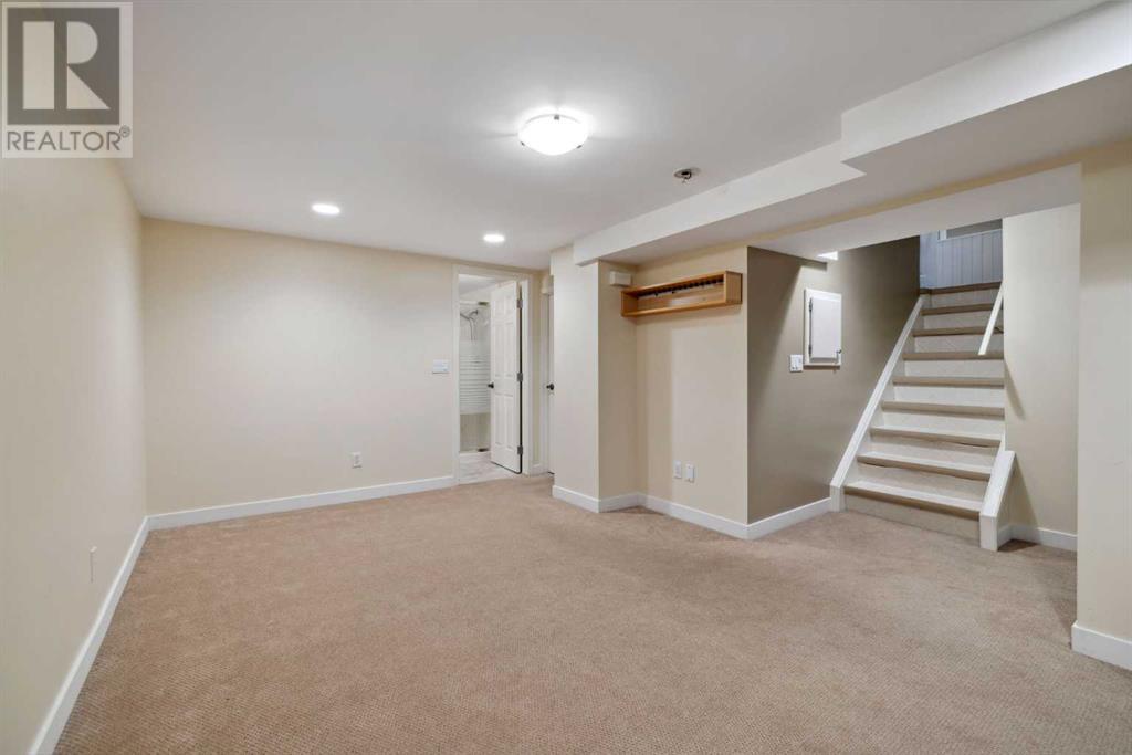 Single Family House for Sale in   Avenue NW Mount Pleasant Calgary 