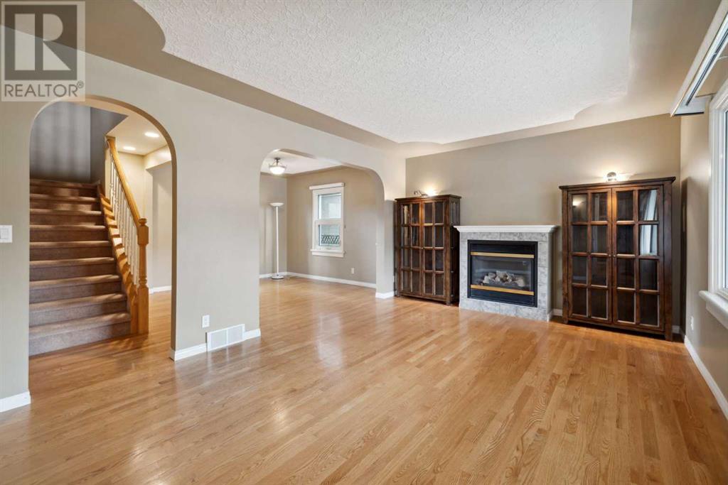 Single Family House for Sale in   Avenue NW Mount Pleasant Calgary 