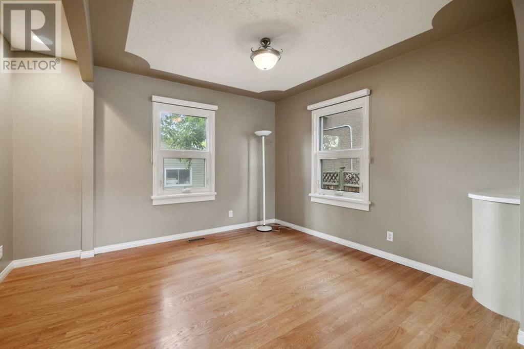 Single Family House for Sale in   Avenue NW Mount Pleasant Calgary 