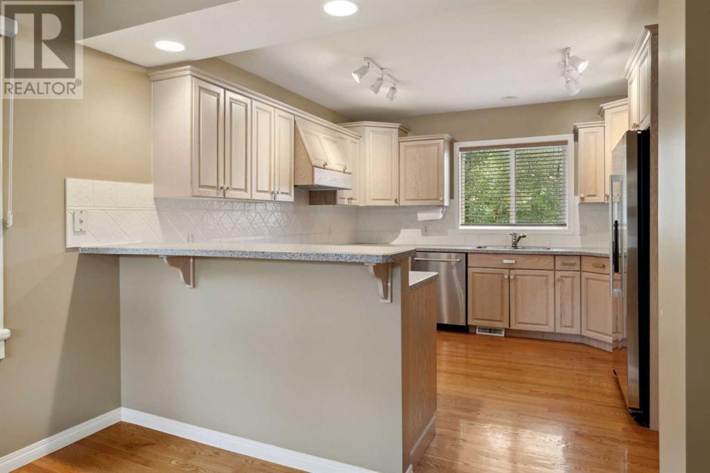 Single Family House for Sale in   Avenue NW Mount Pleasant Calgary 