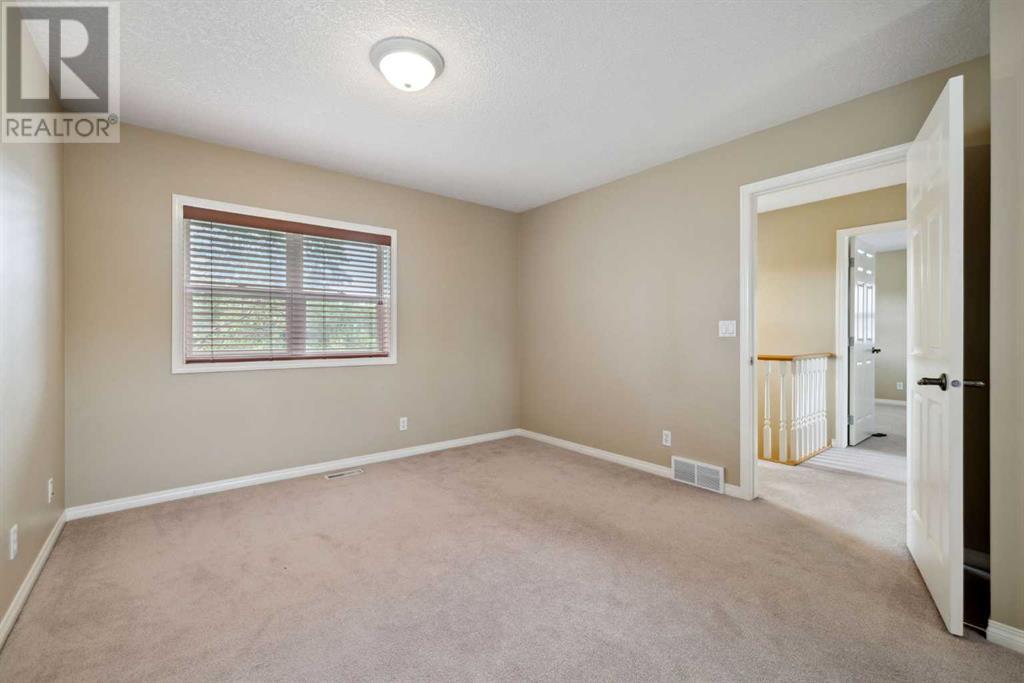 Single Family House for Sale in   Avenue NW Mount Pleasant Calgary 