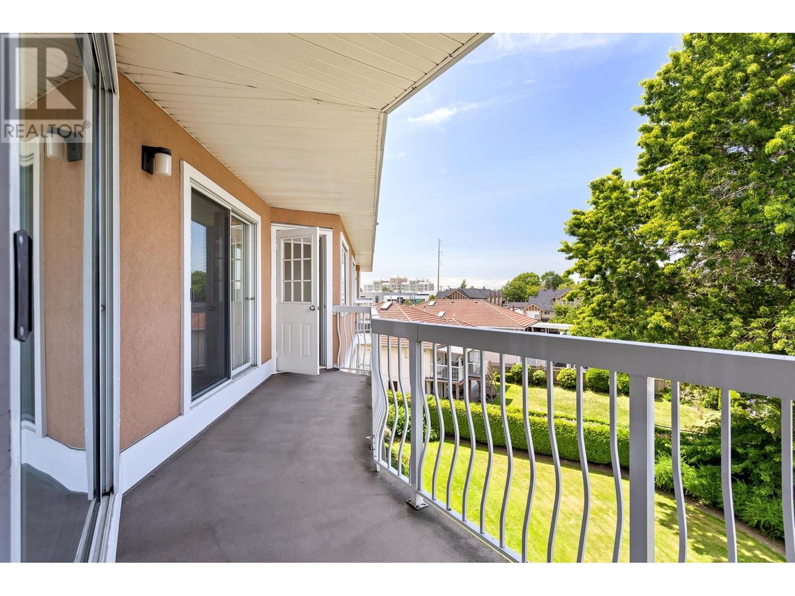 Photo 2 of 305 11240 Mellis Drive, Richmond BC