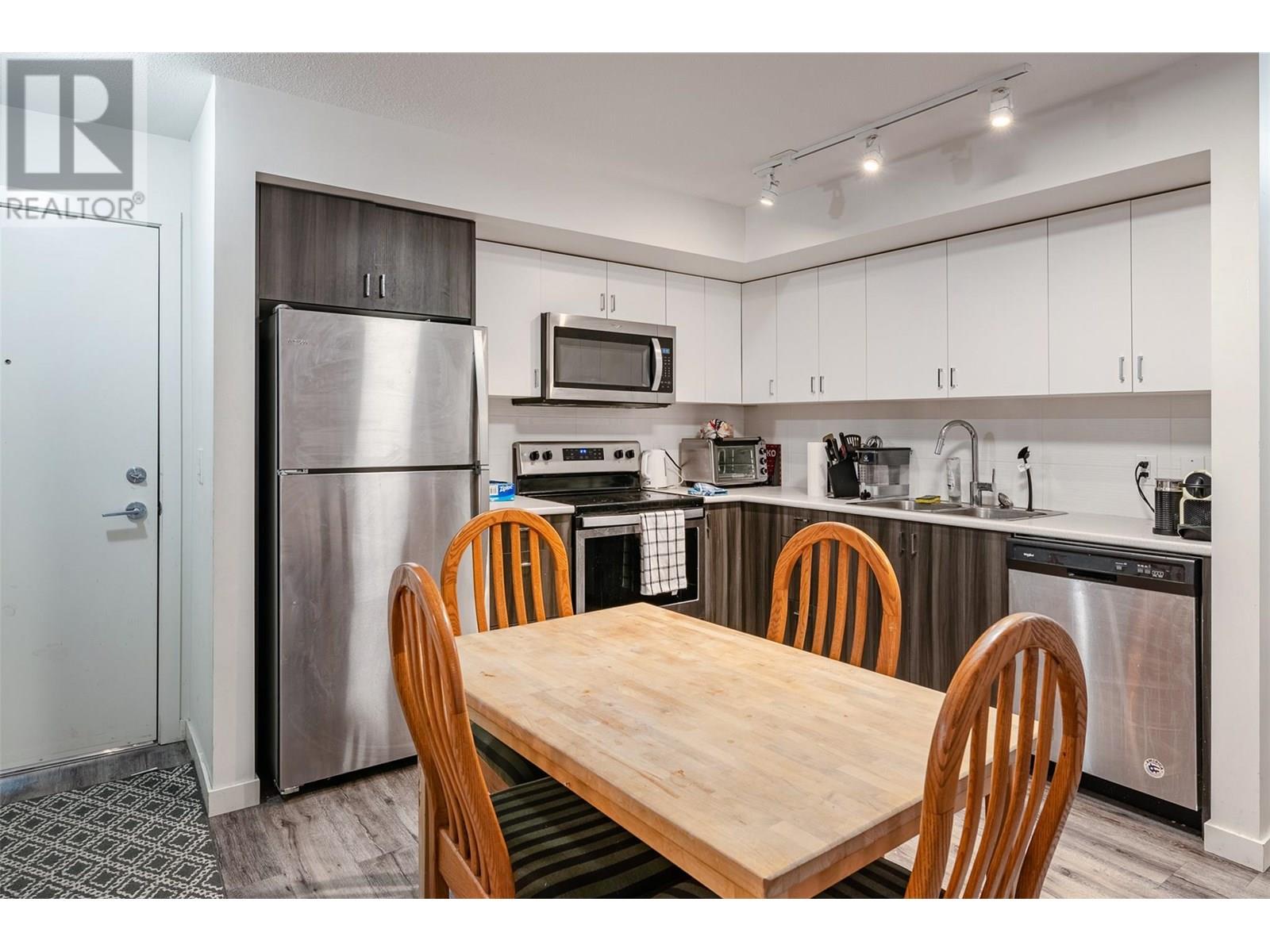 #110 655 ACADEMY WAY - Image 1