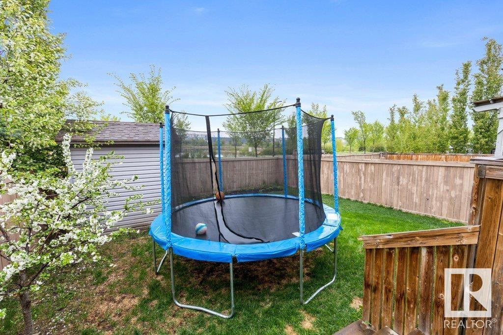 Photo 21 of 16742 122 A St Nw, Edmonton AB