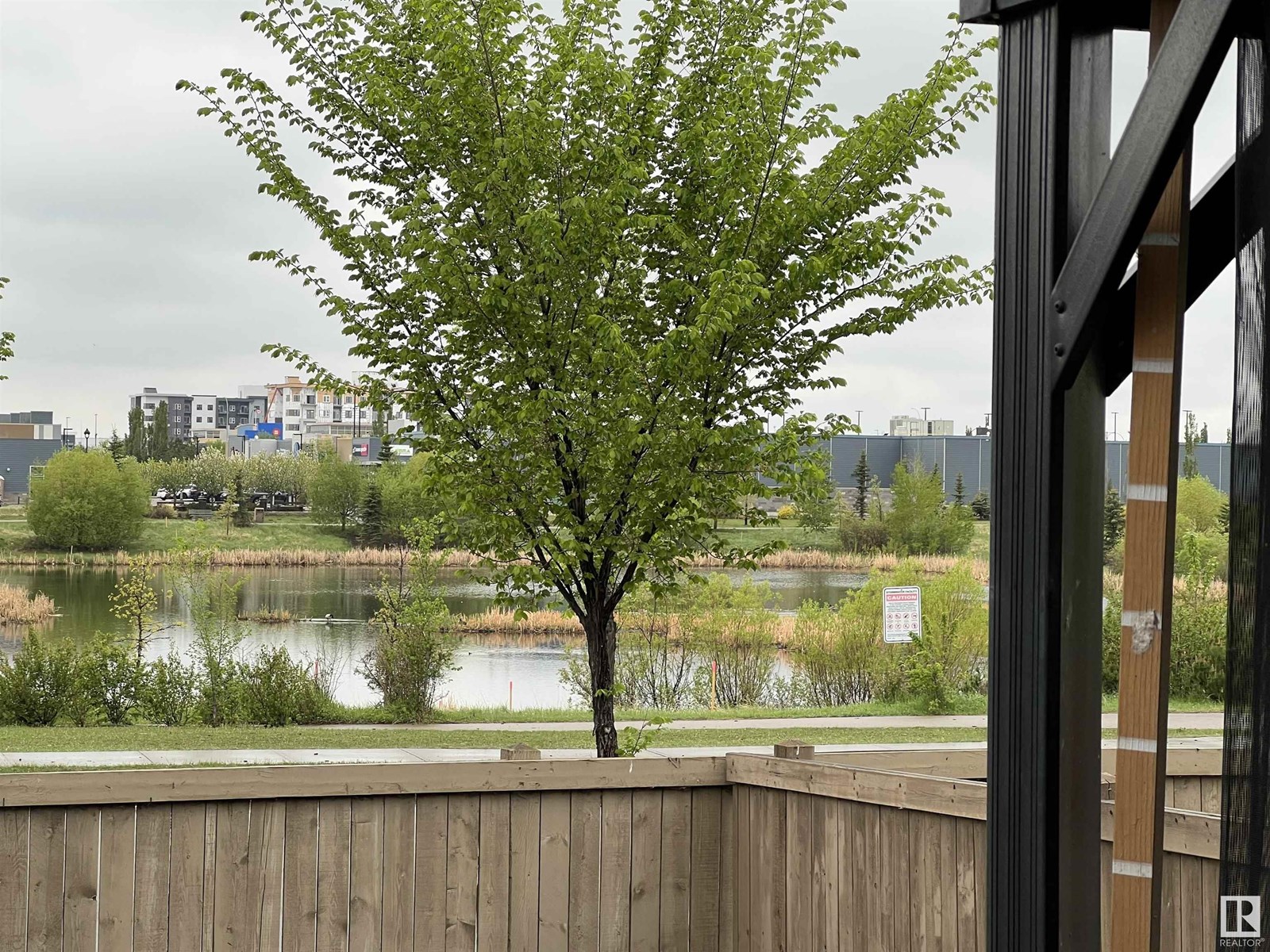 Photo 6 of 16742 122 A St Nw, Edmonton AB