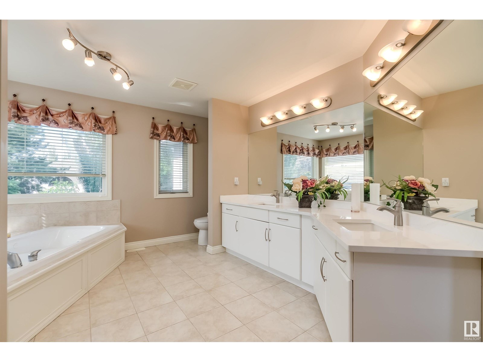 Photo 34 of 613 Todd Li Nw, Edmonton AB