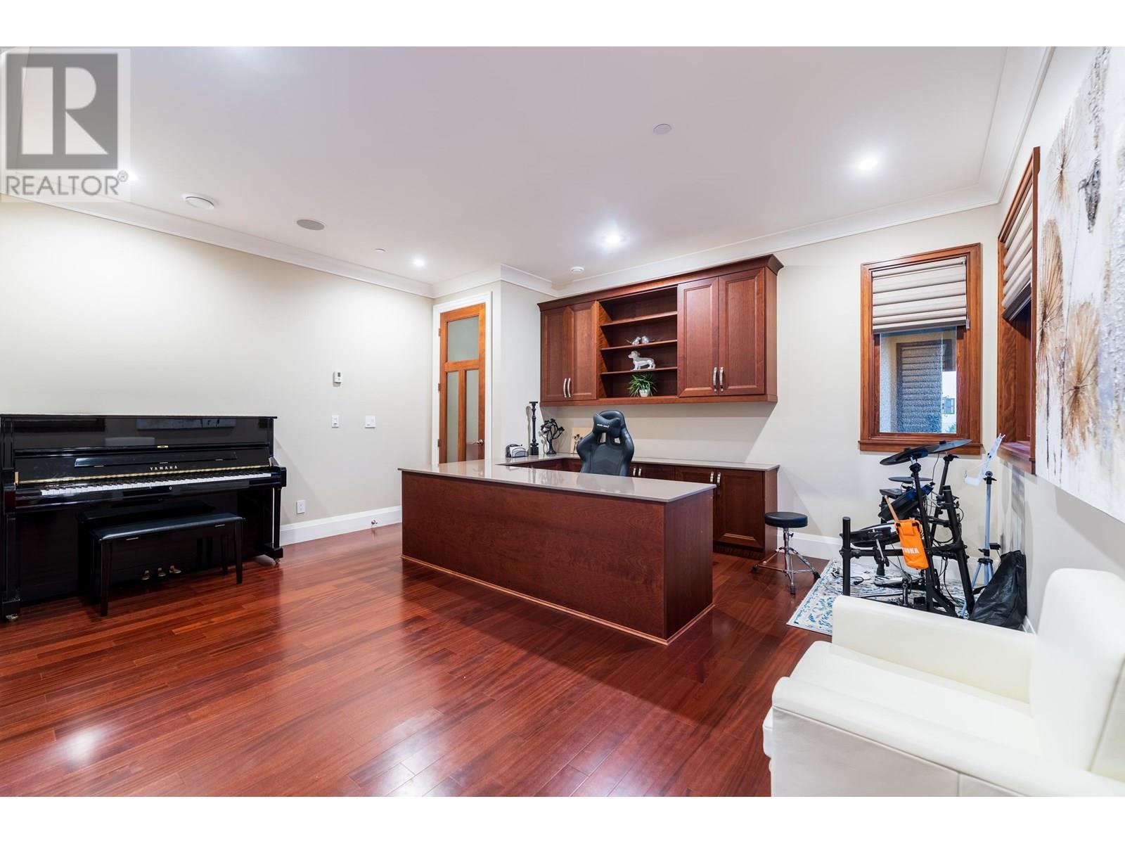 Photo 9 of 788 Andover Crescent, West Vancouver BC