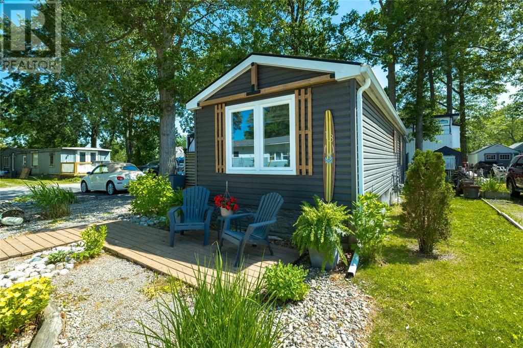 Photo 2 of 2891 Old Lakeshore Road Unit 13, Sarnia ON