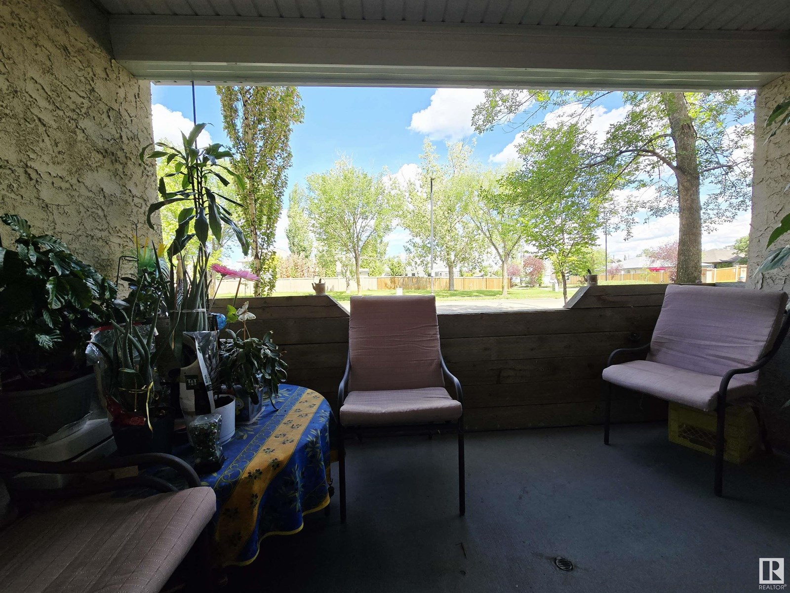 Photo 18 of 111 11620 9 A Av Nw, Edmonton AB
