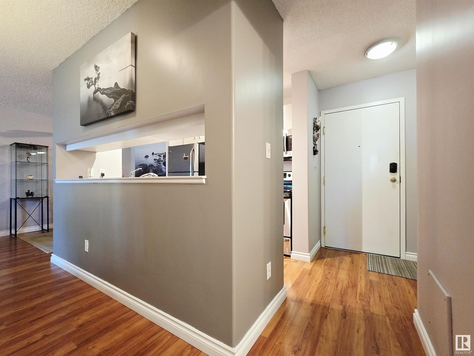 Photo 5 of 111 11620 9 A Av Nw, Edmonton AB
