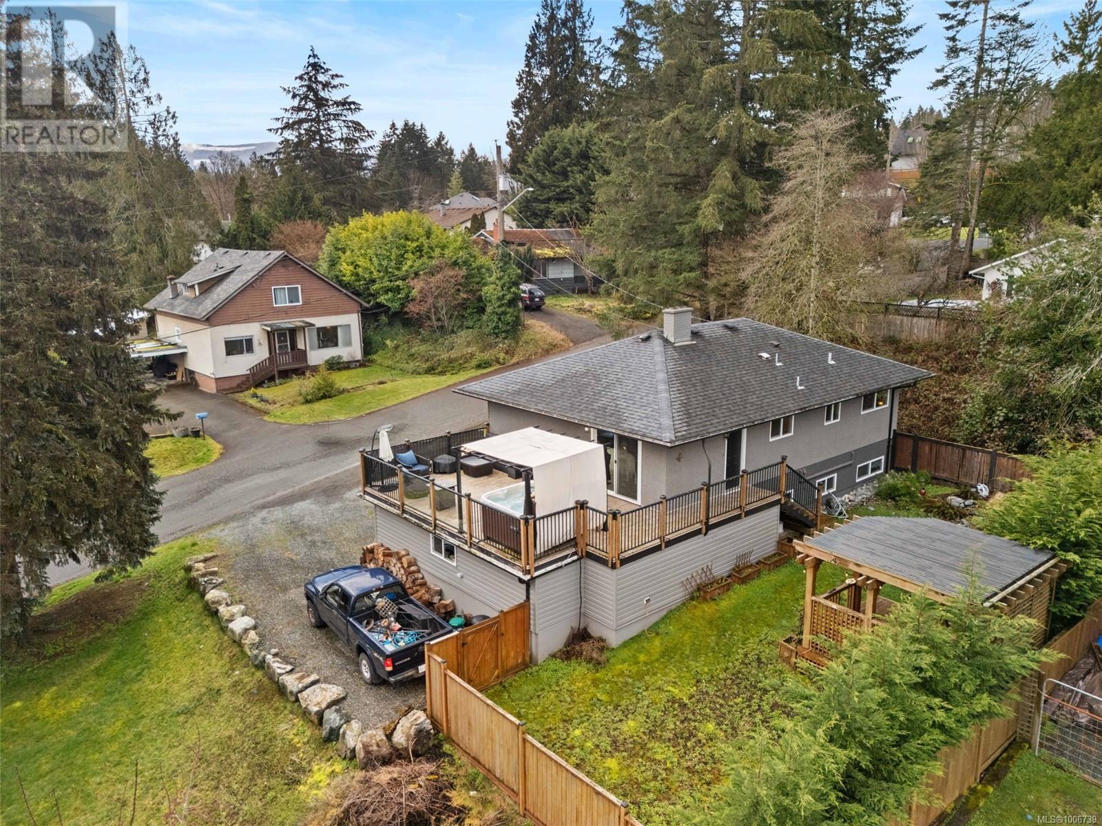 Photo 6 of 3039 Lashman Ave, Duncan BC