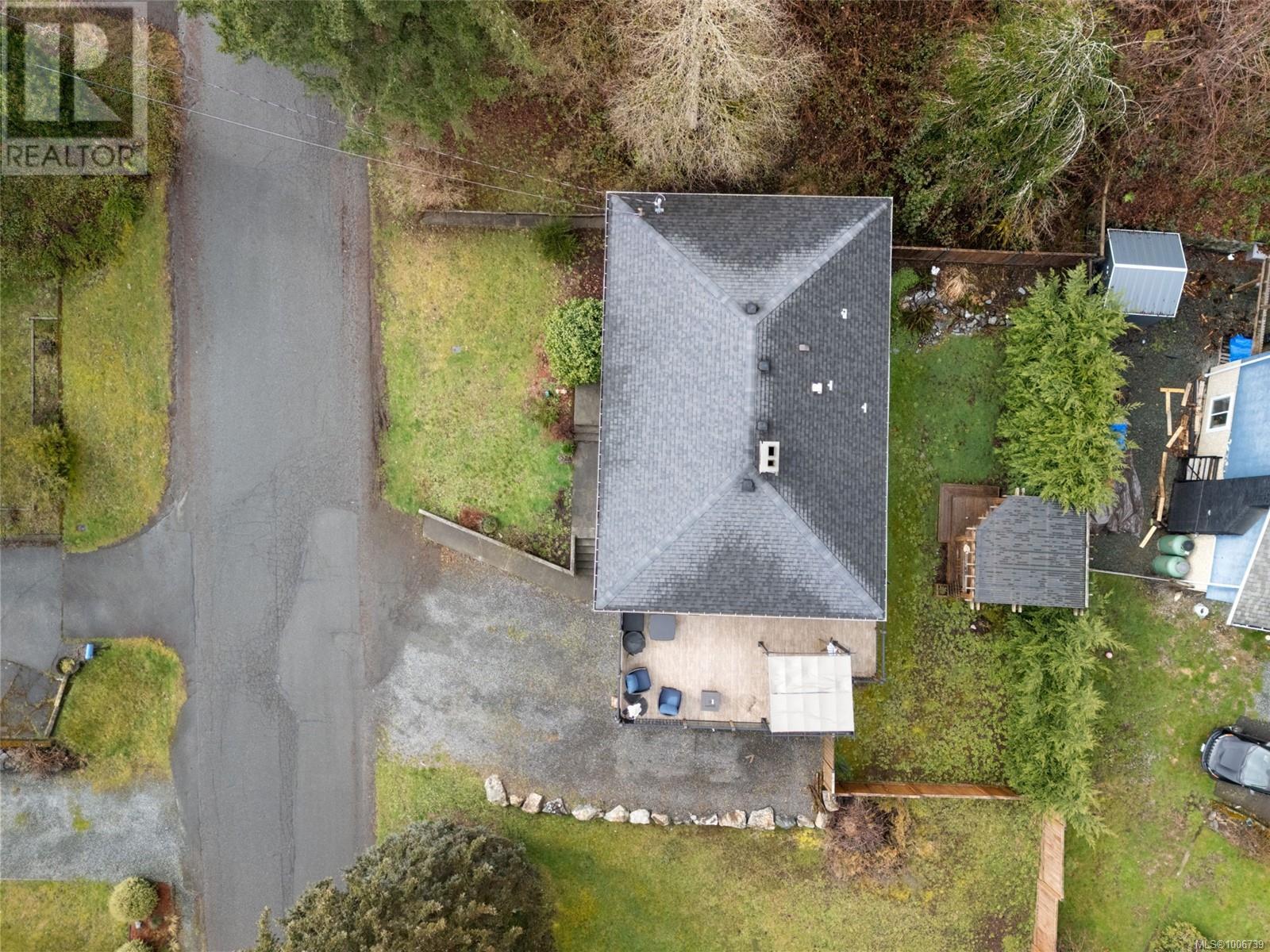Photo 7 of 3039 Lashman Ave, Duncan BC