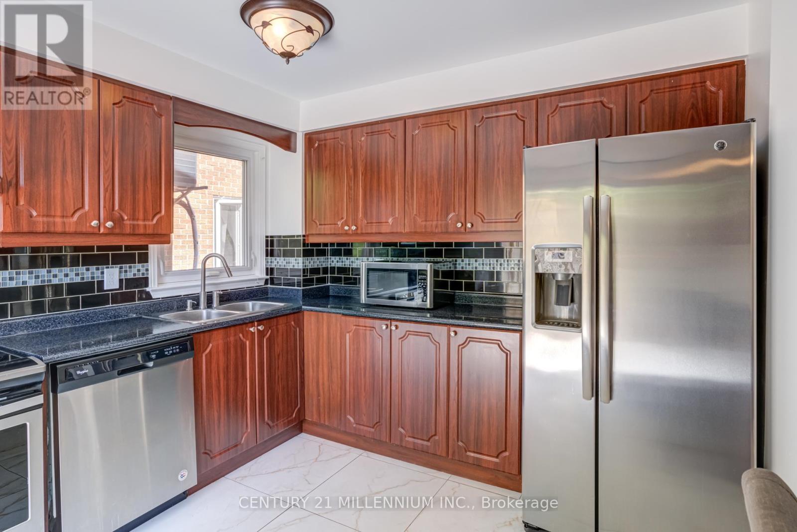 Single Family House for Sale in  NUTTALL STREET Brampton (Westgate) 