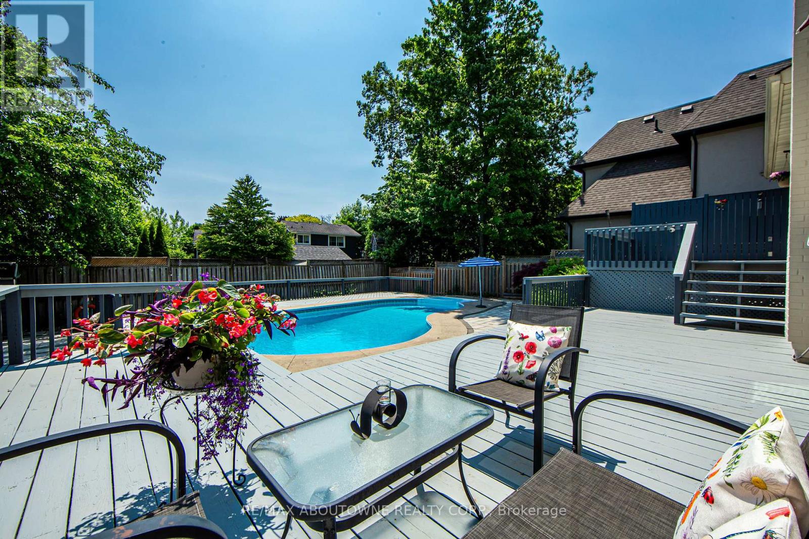 Photo 23 of 2122 Bridge Road, Oakville ON