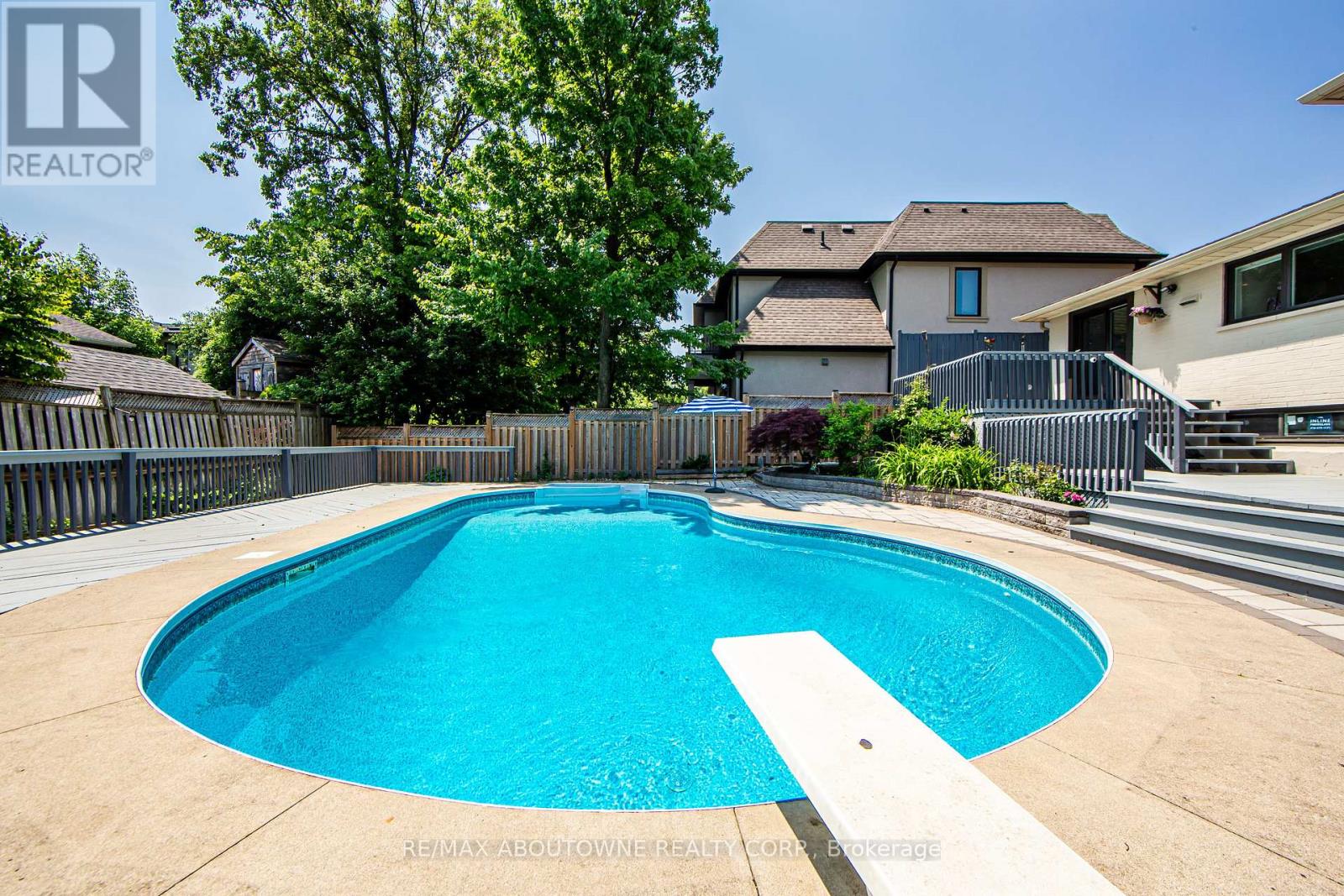 Photo 25 of 2122 Bridge Road, Oakville ON