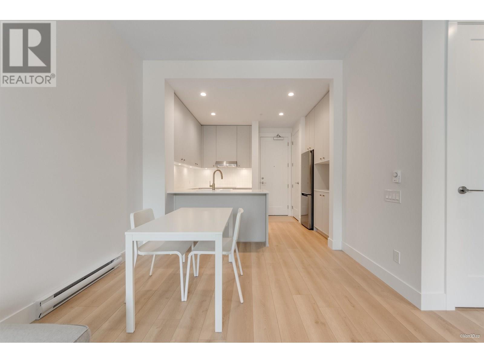 Photo 3 of 413 708 Edgar Avenue, Coquitlam BC