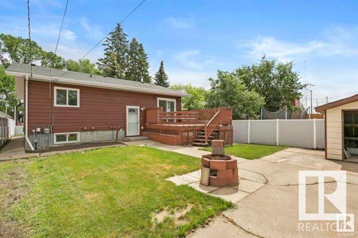 Photo 7 of 12724 117 St Nw, Edmonton AB