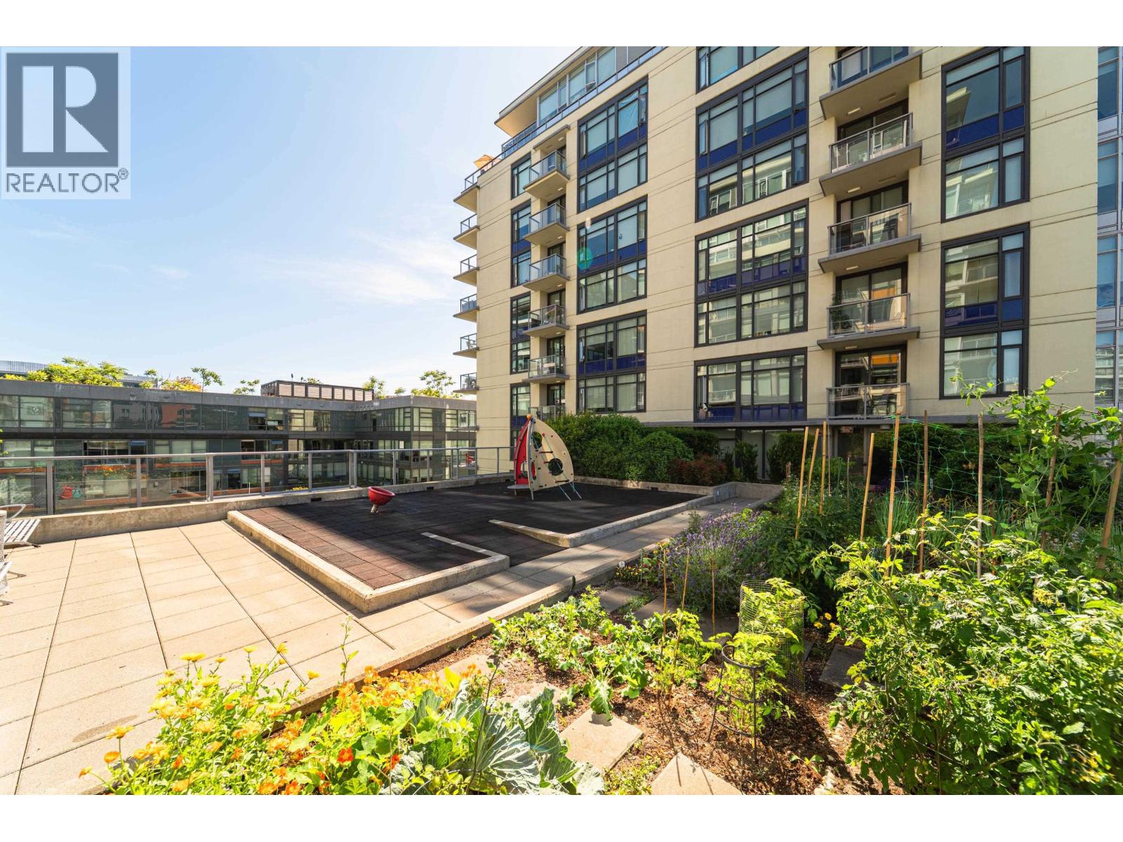 Photo 4 of 902 138 W 1st Avenue, Vancouver BC