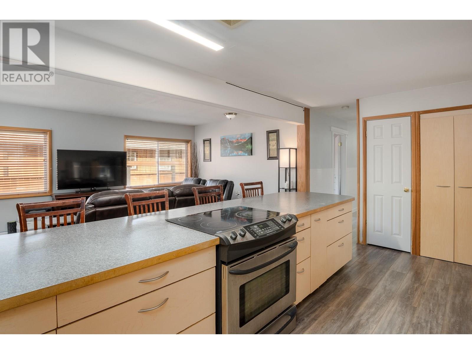 23 BRACKEN PARKWAY, Squamish