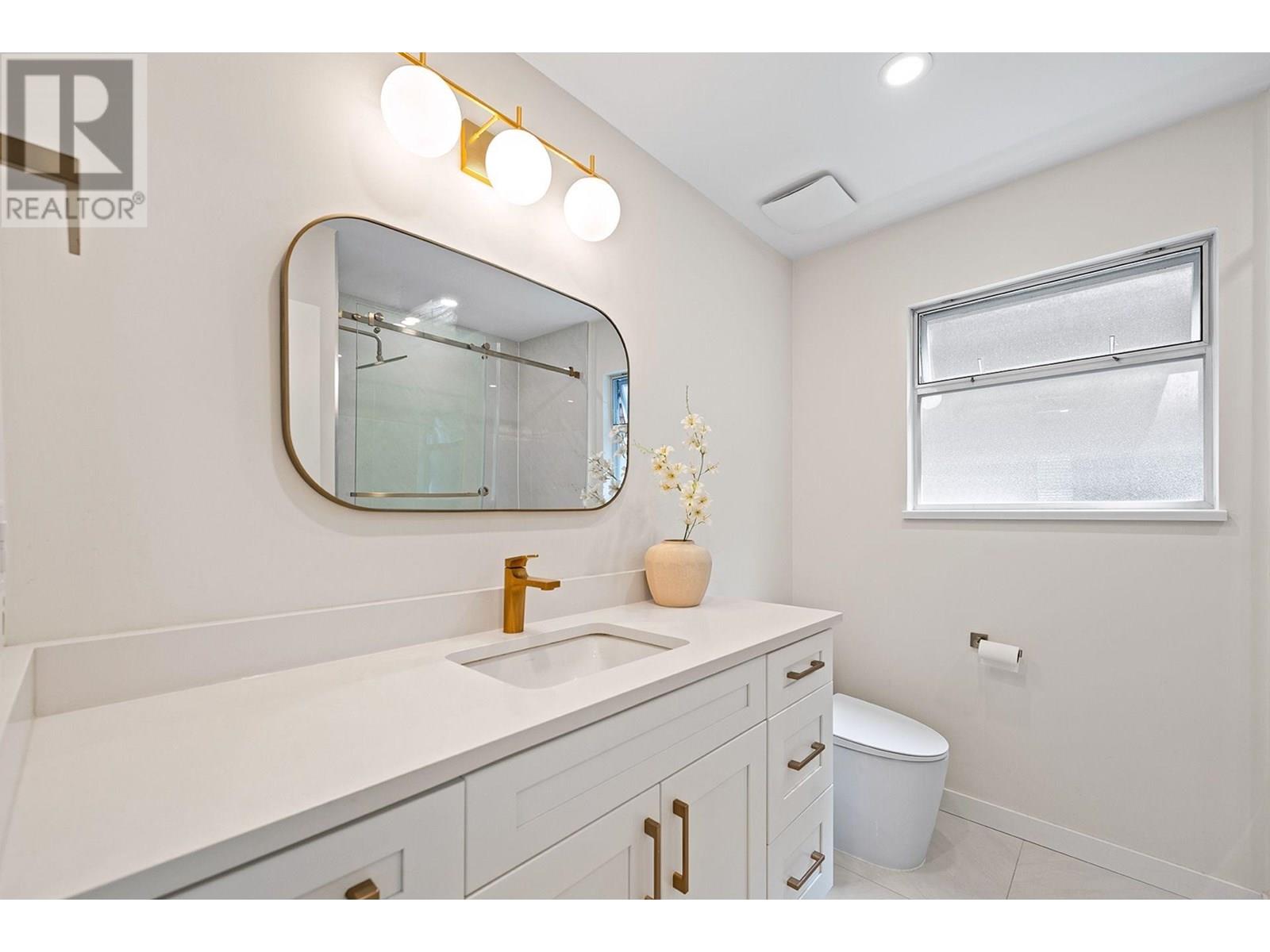 Photo 22 of 333 E 48th Avenue, Vancouver BC