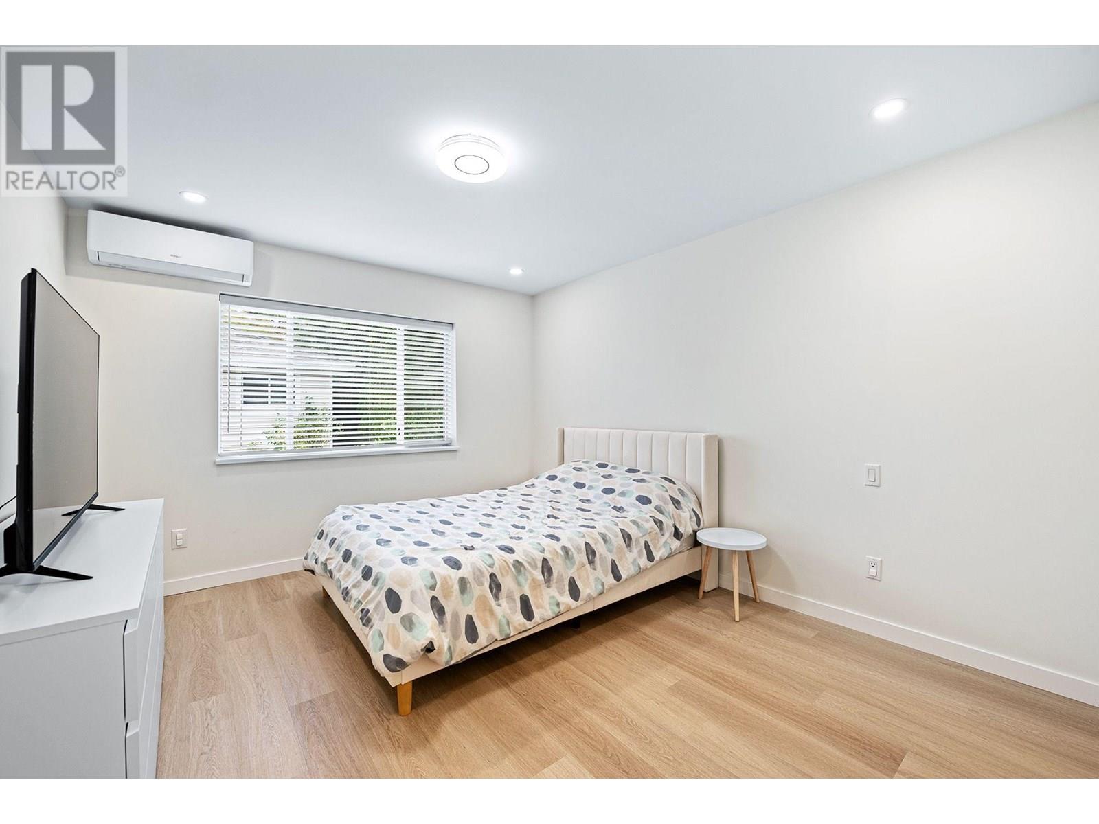 Photo 24 of 333 E 48th Avenue, Vancouver BC