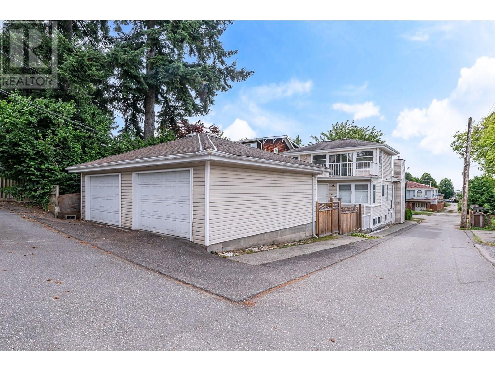 Photo 6 of 333 E 48th Avenue, Vancouver BC