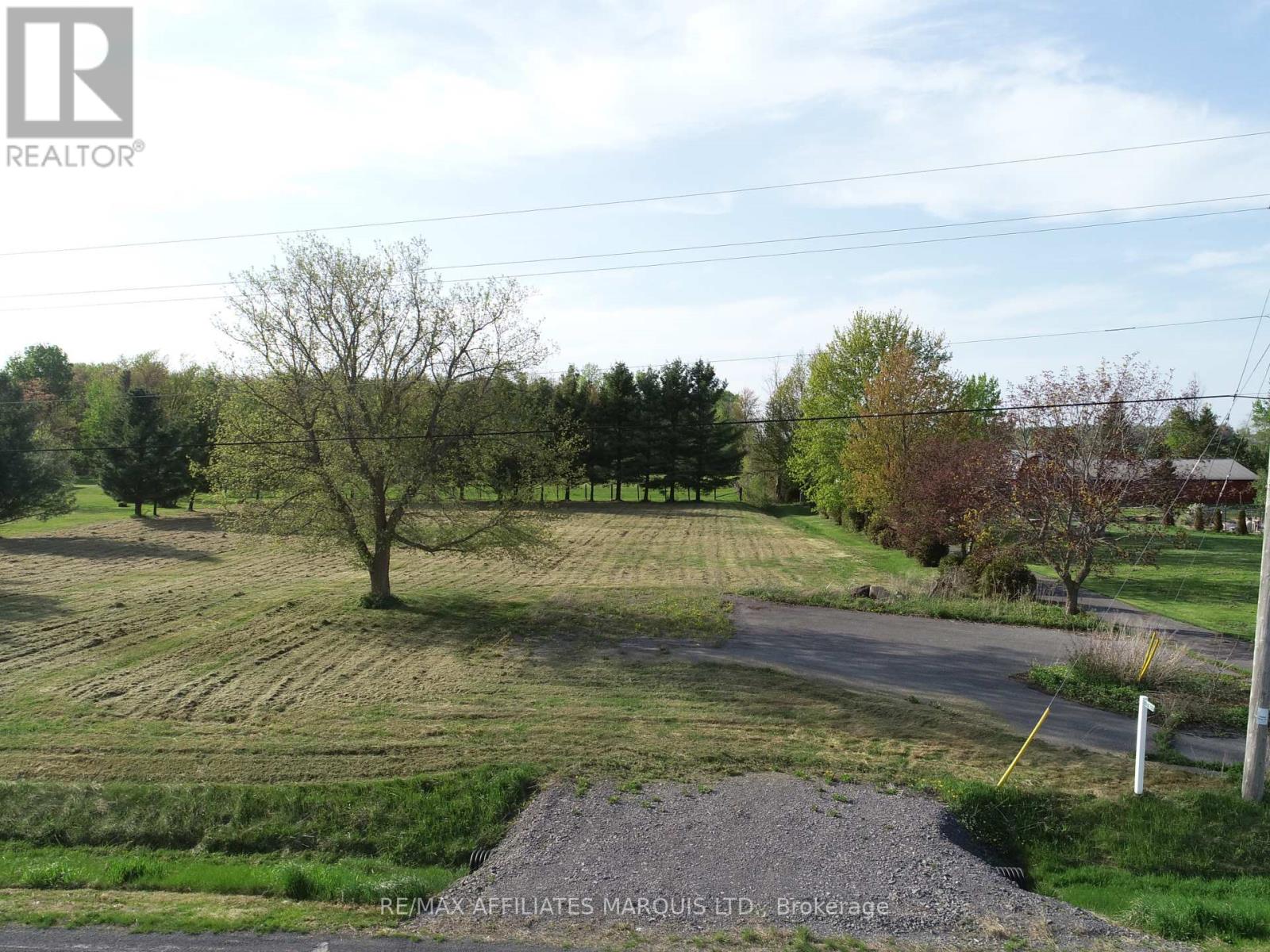Photo 4 of 17175 And 17181 Mcneil Road, North Stormont ON