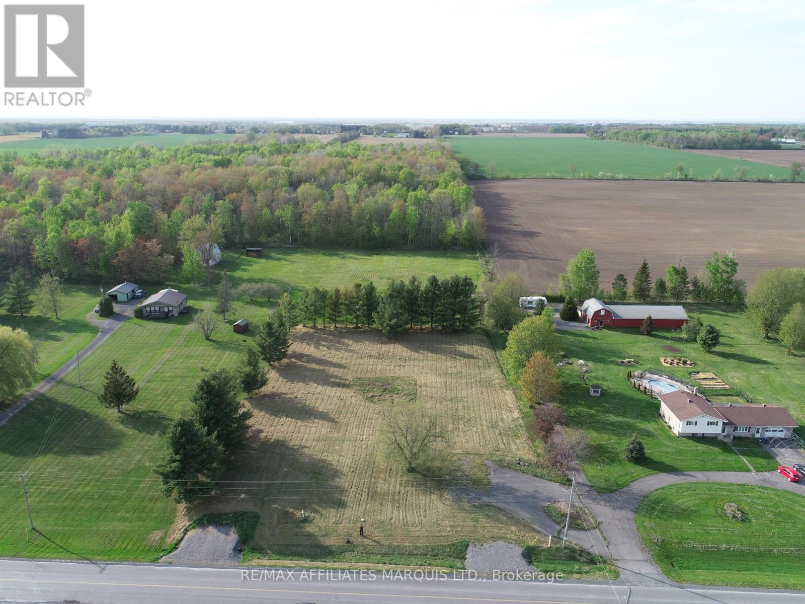 Photo 12 of 17175 And 17181 Mcneil Road, North Stormont ON