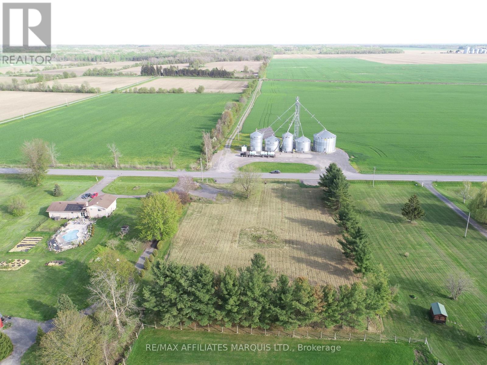 Photo 6 of 17175 And 17181 Mcneil Road, North Stormont ON