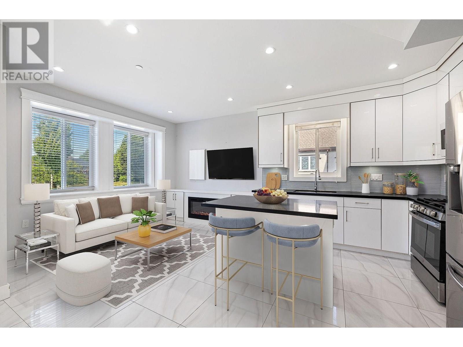Photo 26 of 1 2430 41 Avenue, Vancouver BC