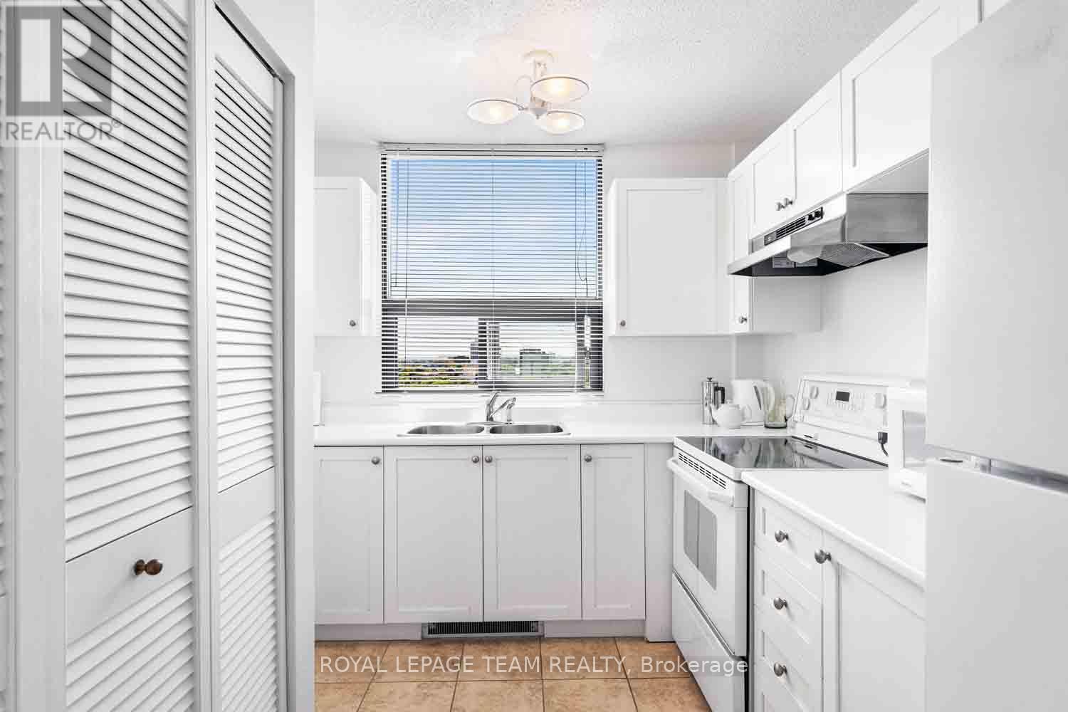 Photo 39 of 804 40 Arthur Street, Ottawa ON