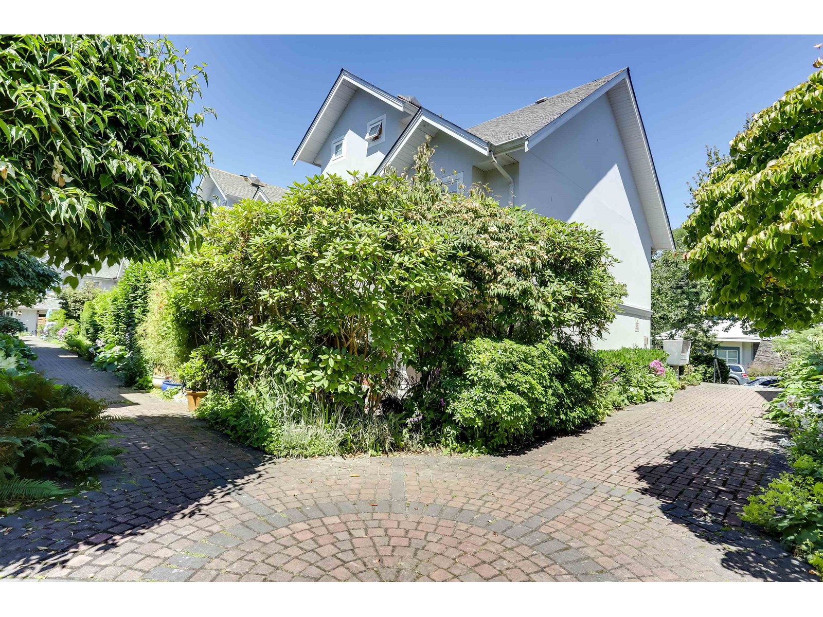 Photo 6 of 1 15432 16 A Avenue, Surrey BC