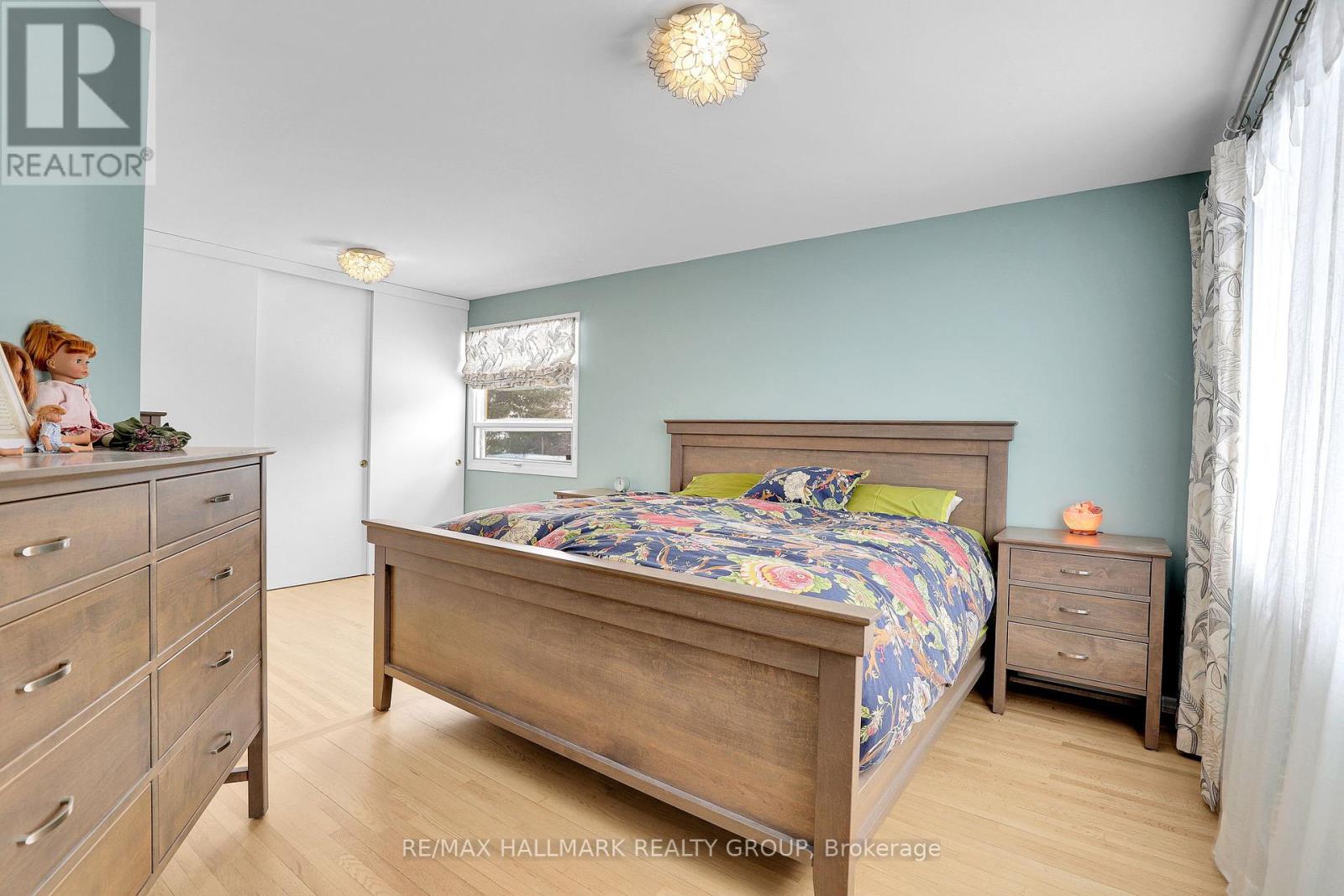 Photo 40 of 1712 Playfair Drive, Ottawa ON