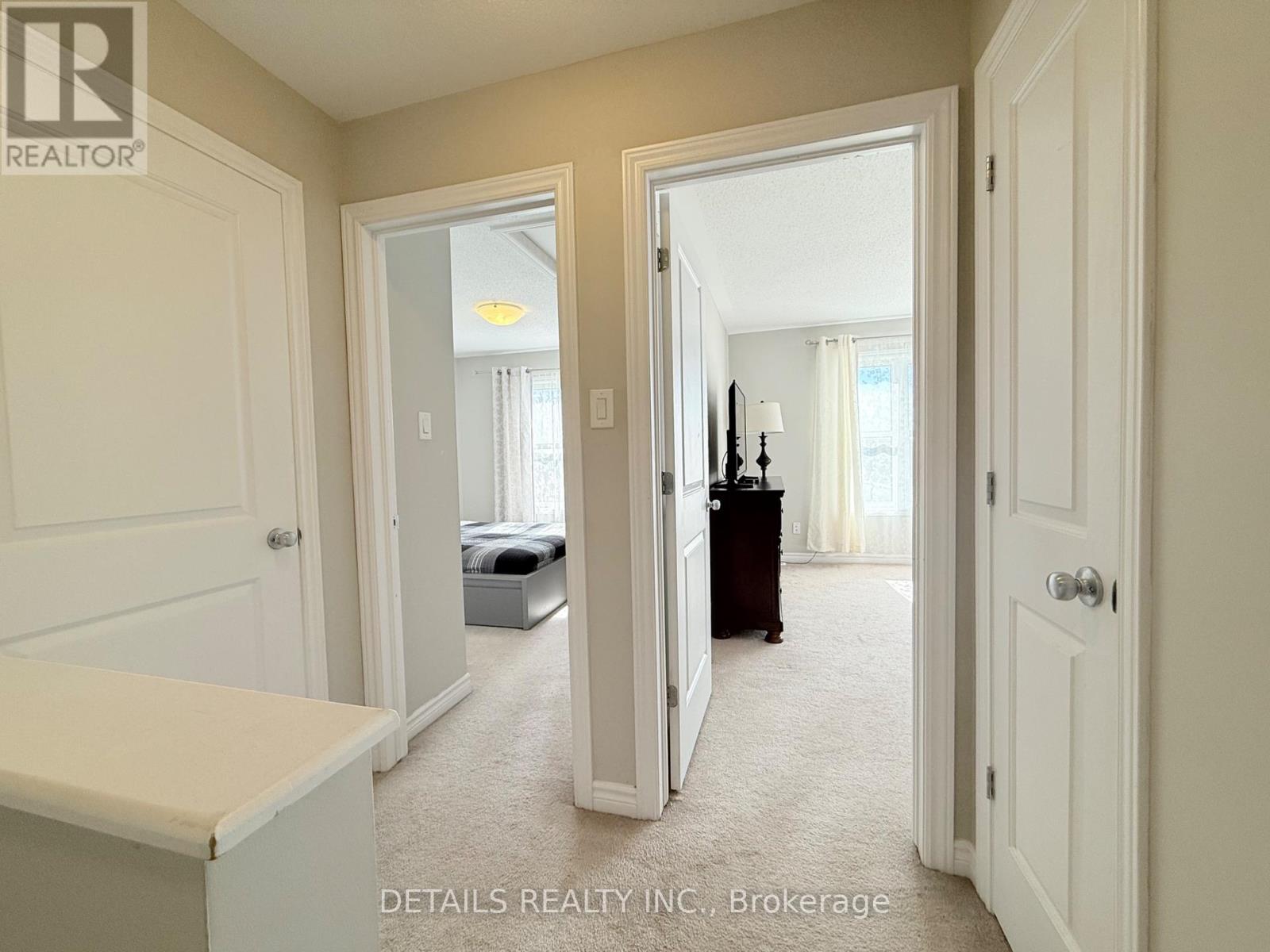 Photo 2 of B 743 Magnolia Street, Ottawa ON