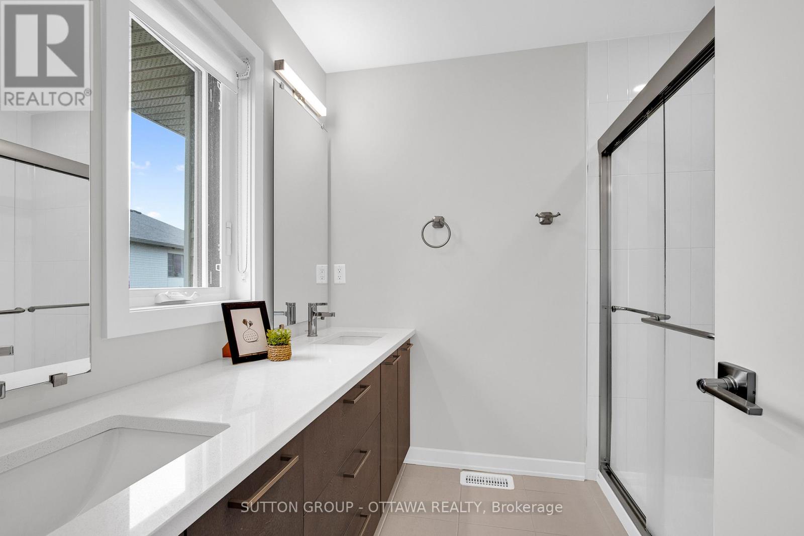 Photo 20 of 737 Acai Way, Ottawa ON