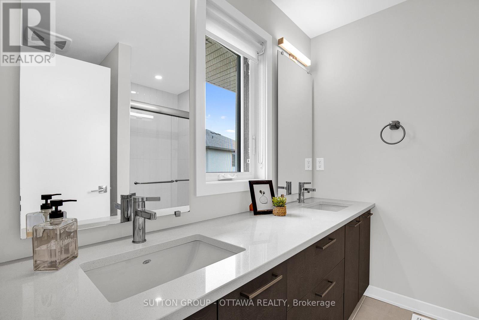 Photo 21 of 737 Acai Way, Ottawa ON