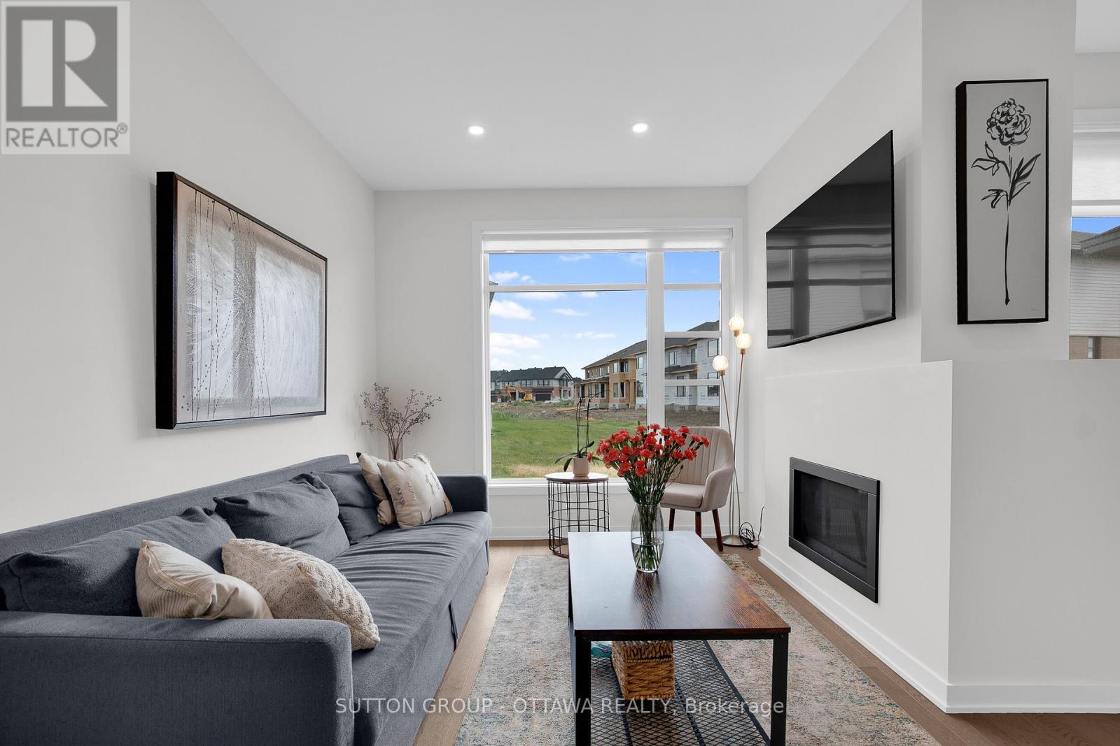 Photo 8 of 737 Acai Way, Ottawa ON